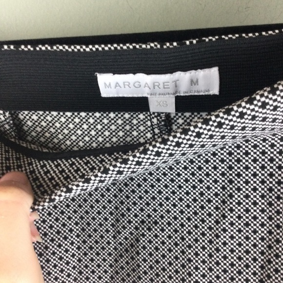 Margaret M Tulip Hem Geometric Print Pull-On Mini Skirt Size XS - Picture 3 of 9